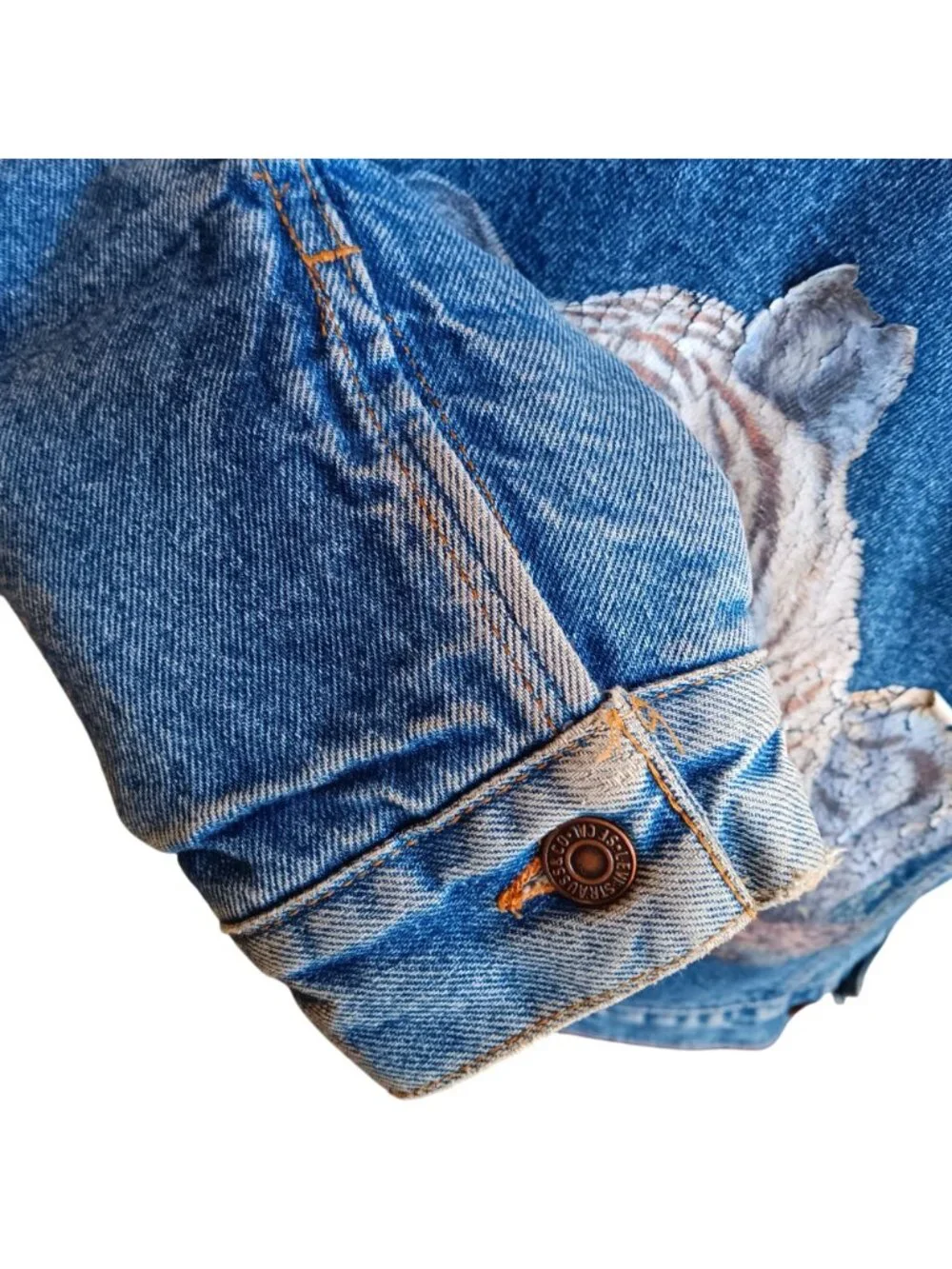 True Vintage Medium 1990's Levis Denim Trucker Jacket Tiger Blanket 70506-0316 - Picture 6 of 12